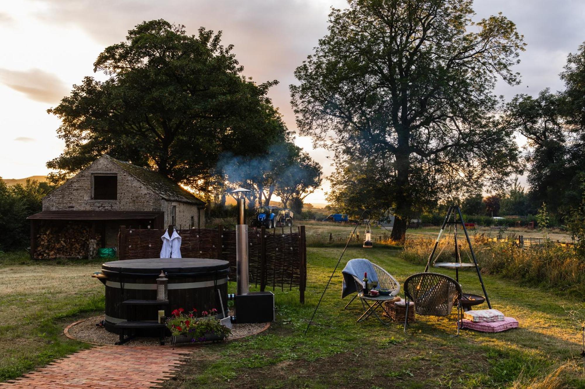 Toadland Shepherd Huts Durham Zewnętrze zdjęcie